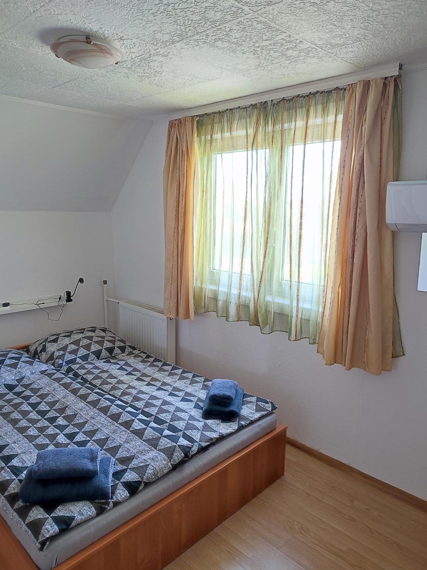Aranyharmat Apartman Balatonlelle Exterior photo